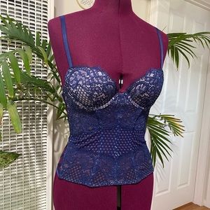 Victoria’s Secret Corset Size 34 B